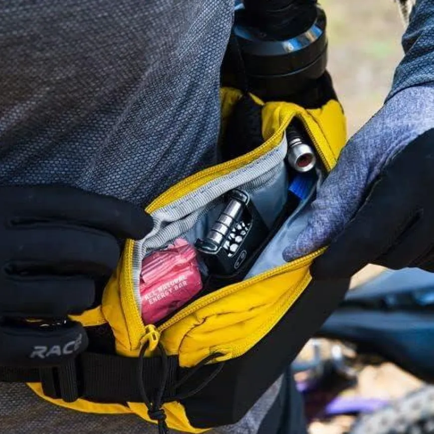 CamelBak Podium Flow 4 Hydration Belt