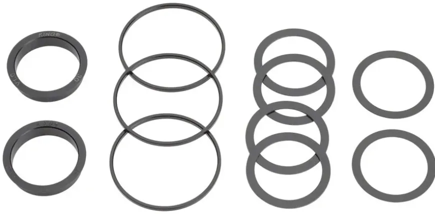 Chris King ThreadFit T47 30x Bottom Bracket Fit Kit 5 - T47 For 30mm Spindles Red
