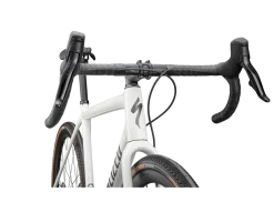 Crux Expert (2025)