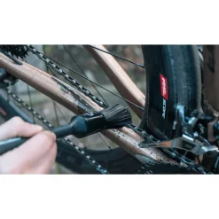 Muc-Off Drivetrain Detailing Brush: Round