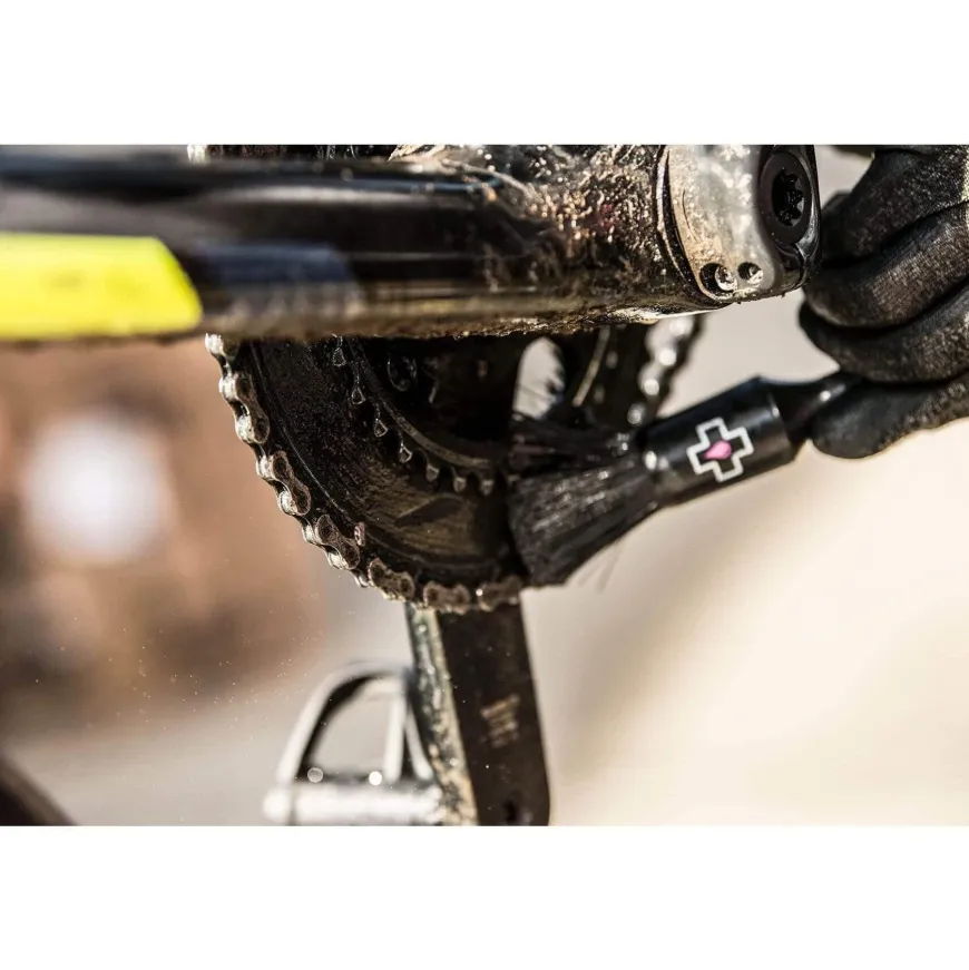 Muc-Off Drivetrain Detailing Brush: Round