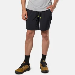 Pearl Izumi Men's Canyon Active 8