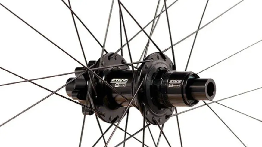 Stan's No Tubes Flow EX3 Rear Wheel - 29, 12 x 157mm, 6-Bolt, XDR