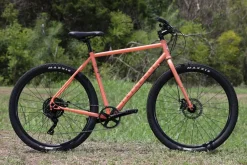Weekender Archer Hybrid Bike