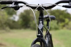 Weekender Archer Hybrid Bike